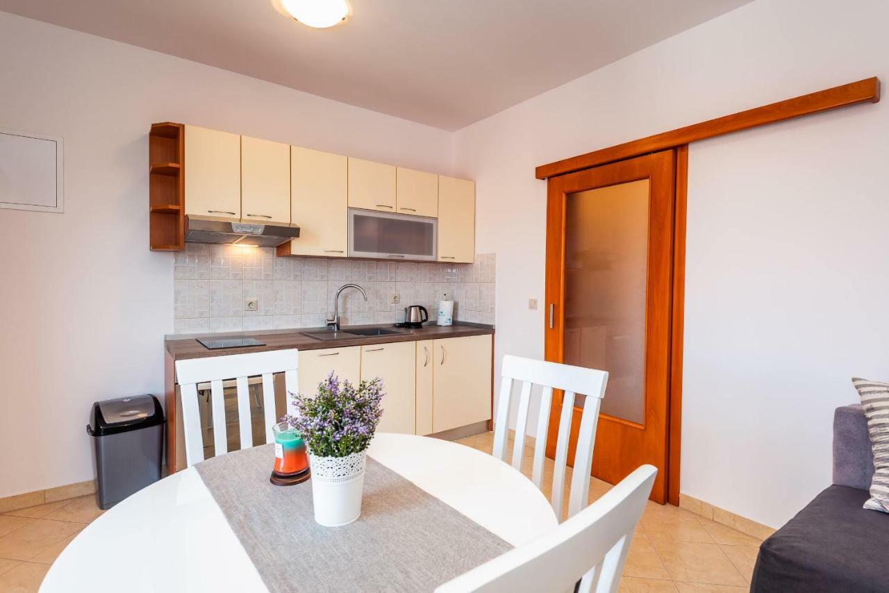 Apartmani Marina Klek Kültér fotó