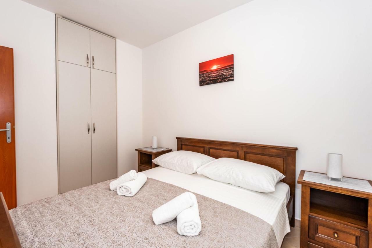 Apartmani Marina Klek Kültér fotó