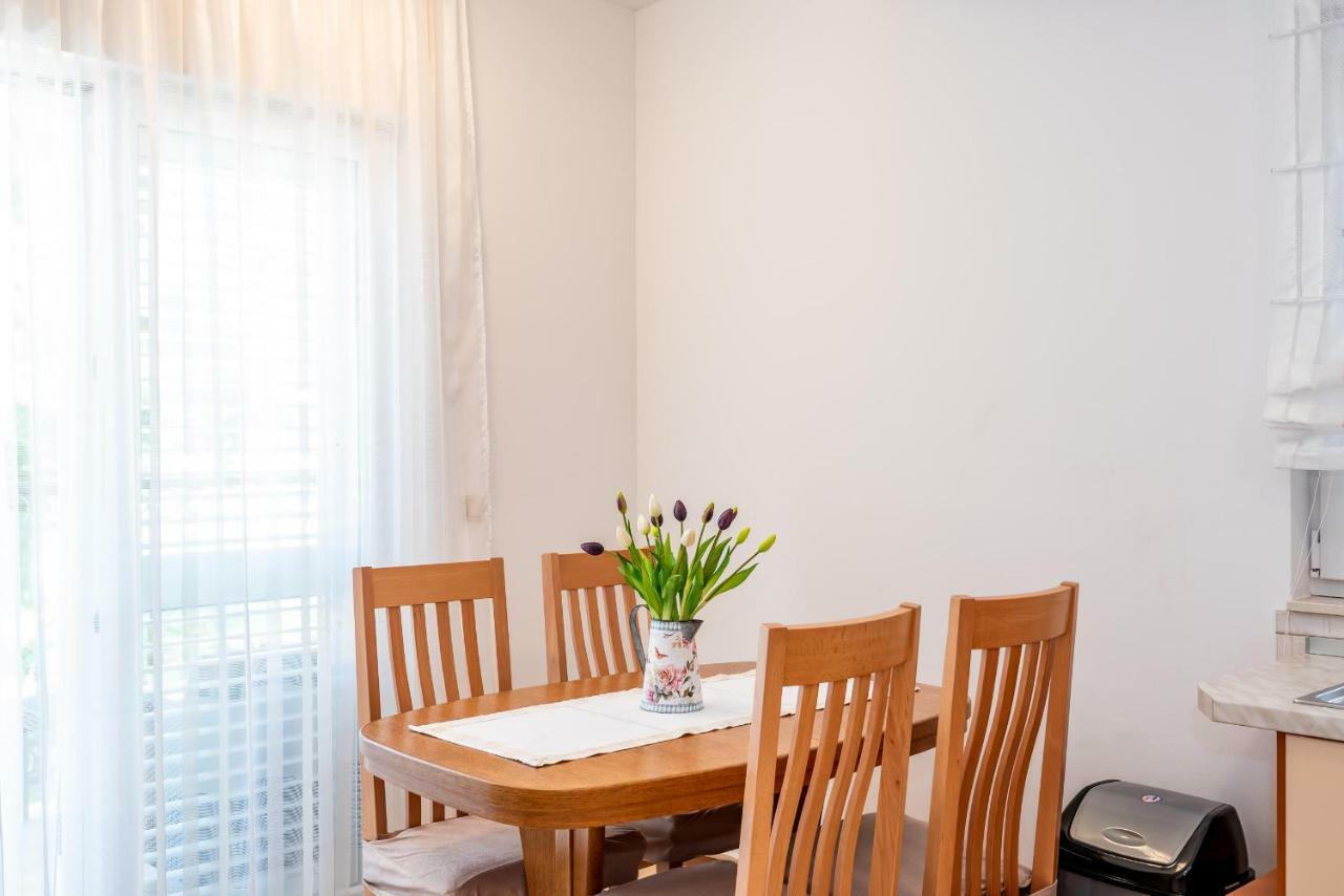 Apartmani Marina Klek Kültér fotó