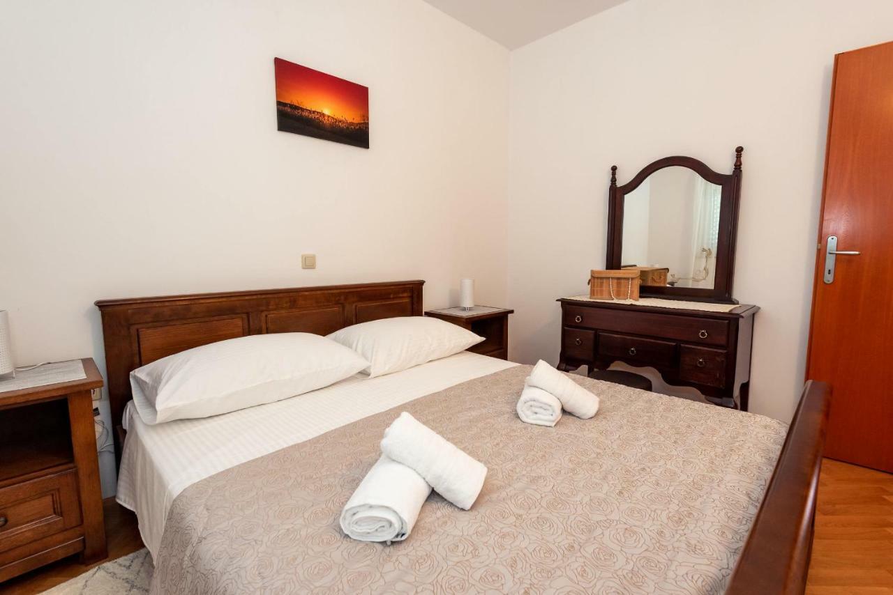 Apartmani Marina Klek Kültér fotó