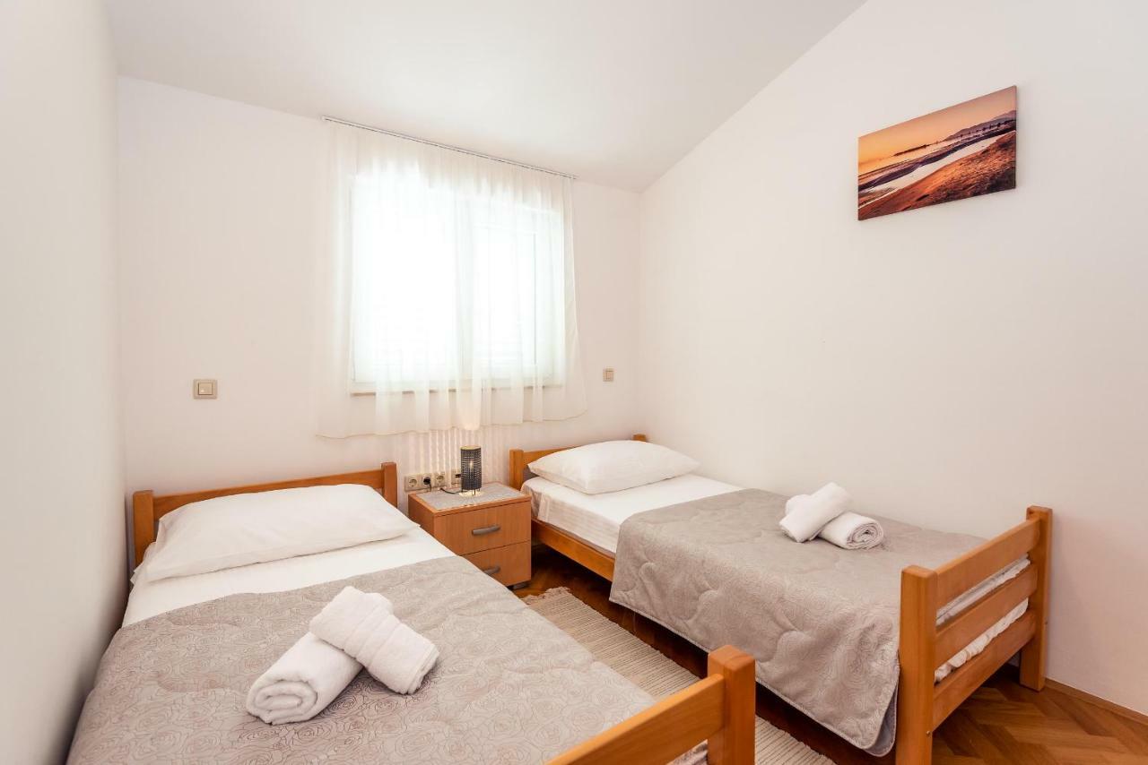 Apartmani Marina Klek Kültér fotó