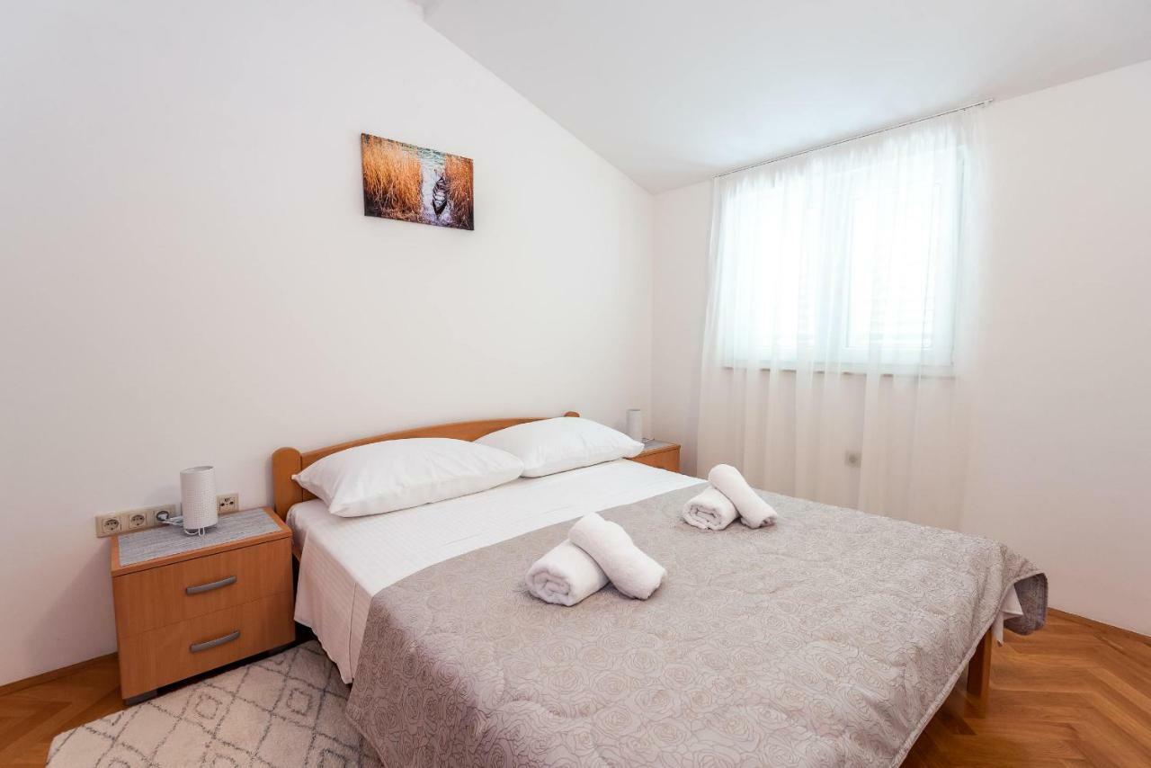 Apartmani Marina Klek Kültér fotó