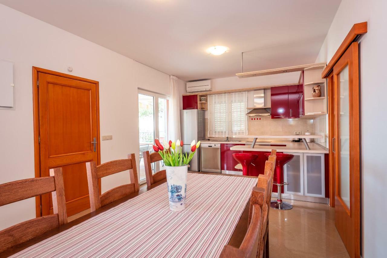 Apartmani Marina Klek Kültér fotó